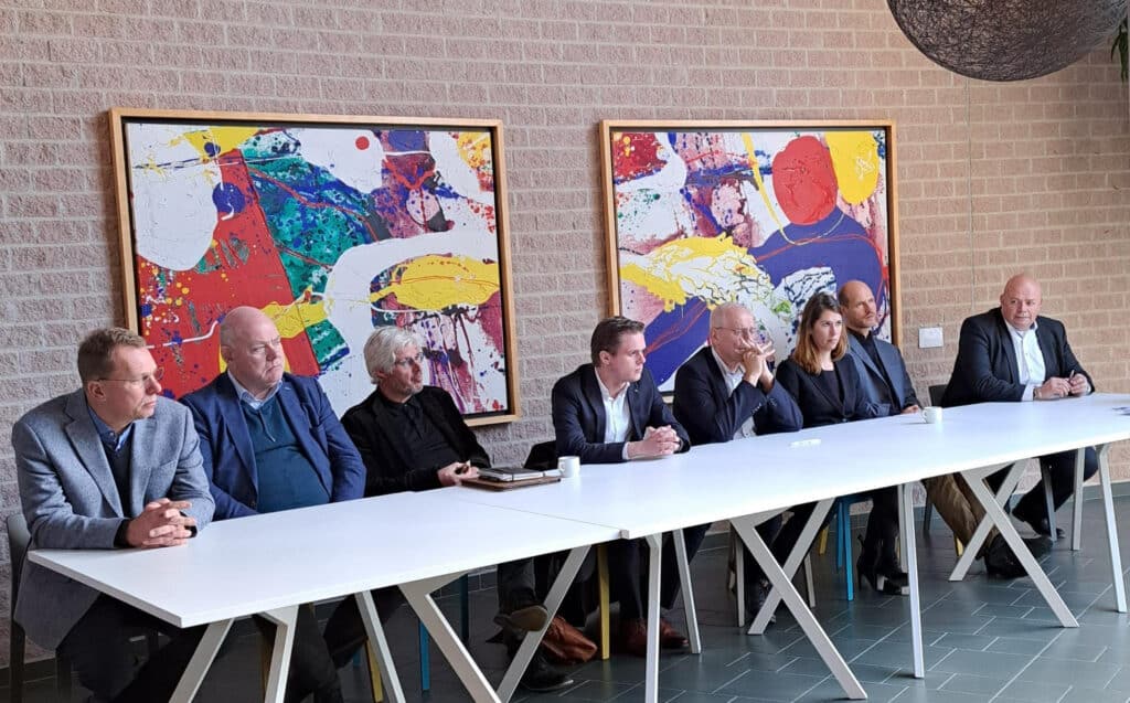 Foto van de aandeelhouders van SNB